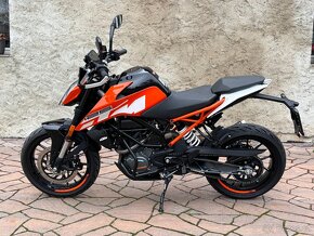 KTM Duke 125 2020, najeto 4600km - 4