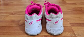 518. - tenisová obuv ASICS - vel. 37 - TOP STAV - sleva 70% - 4