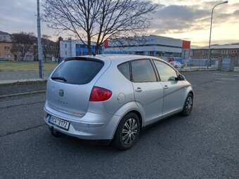 Sseat Altea 1.9 TDI tažné spotřeba 5 l nafty bez koroze - 4