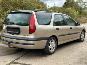 Renault Laguna 3.0 V6 24V 140kW manuál - 4