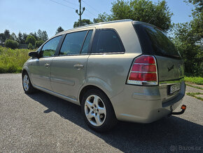 Prodám Opel Zafira 1.9 CDTi 110kW 7 míst - 4