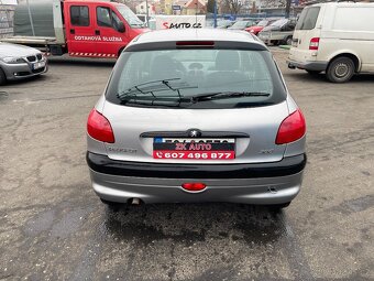 PEUGEOT 206 1.4i 55 KW 1Mjitel ČR 2002 - 4