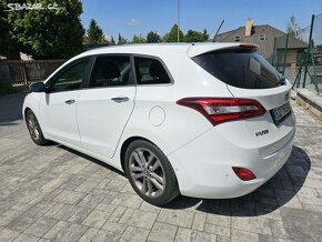 Hyundai i30 1.6 CRDi 100kW,Automat,1.Majitel,ČR,Kamera,Navi, - 4