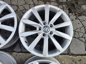 17"alu sada disků Dijon 5x112 origo VW Golf 7 GTD Octavia 3 - 4