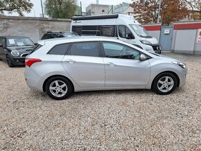 Hyundai I30 1.6 CRDi 81KW Trikolor, Nové v ČR, S.Kniha, Z.ko - 4