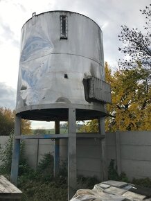 Nerezové silo s vybíráním a šnekovým dopravníkem - 4