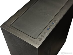 (REZERVACE) Nová PC skříň CZC.Gaming Lantern bez ventilátoru - 4