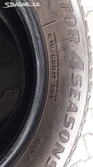 Prodám 2 x celoroční pneu Goodyear 215/65/17 - 4