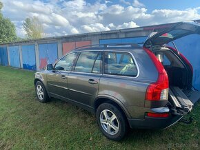 VOLVO XC90 2.4D5 145KW 4x4 7MÍST-KUŽE-NAVIGACE-Po velkém ser - 4