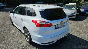 Ford Focus ST 2.0 184 kW Recaro, xenony, serviska naj.165tkm - 4