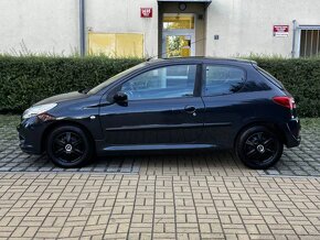 Peugeot 206 + 1.1 44kW 1. majitel v ČR Najeto 93tis. km 2010 - 4