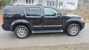 Nissan pathfinder 3.0 dci V6 170kw - 4