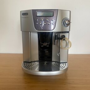 Kávovar DeLonghi ESAM 4400 s hadickou na mléko - 4