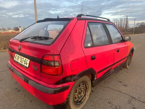 Prodám Škoda Felicie 1.3 40kw Rok 1998 nová stk - 4