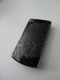 mobilní telefon lg u370 disney - limited edition - 4
