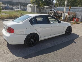 BMW e90 320 D - 4