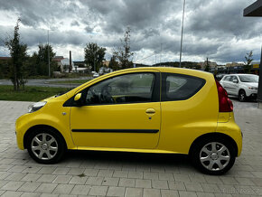 Peugeot 107 1.0i 50kW, RV 2009, ALU, Centrál - 4