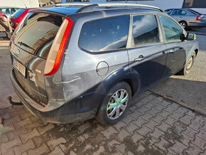 Ford Focus 1.6 80kW 2008 tažné zařízení - 4