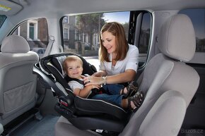 Autosedačka Britax B-Safe, černá + Isofix základna - 4