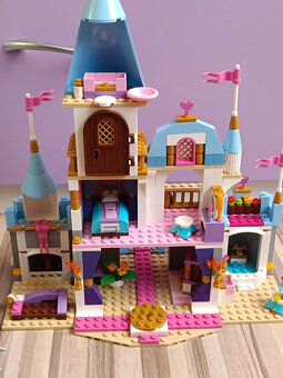 Lego Friends Disney 41055 Popelčin romantický zámek - 4