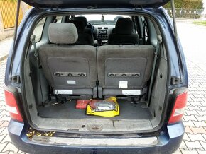 Kia Carnival 2,9 CRDI - 4