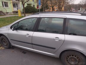 Peugeot 307 1,9 d - 4