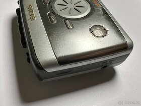 Aiwa Walkman - kazeta se netočí - poškozený - 4
