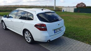 Renault Laguna III GT 2.0dCi 131kW 4Control - 4