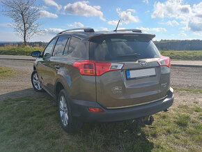 TOYOTA RAV 4 2.2l D-4D - 110 kW r: 2014 Automat - 4