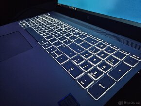 15" Podsvícený profesionální notebook HP Pavilion i7 SSD M2 - 4