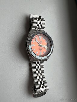 Seiko 5 GMT Orange - 4