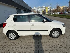 Prodam skoda fabia 1.2 benzin 44kw najeto 160tis km - 4