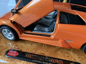 Model Bburago 1/18 Lamborghini Murciélgo limitovaná edice - 4