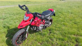 Ducati Hypermotard 796 (2012) - 4