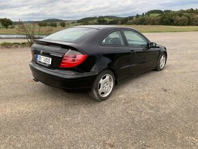 Mercedes CL203 230 Kompressor 145kw manuál - 4