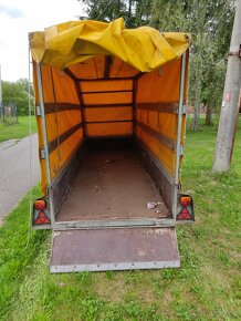 přívěs s plachtou, 2000 kg, plachta se dá otevřít i na boku - 4