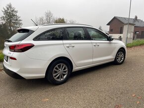 Hyundai i30 combi 1.0 T-GDI 120 Trikolor (1. majitel) - 4