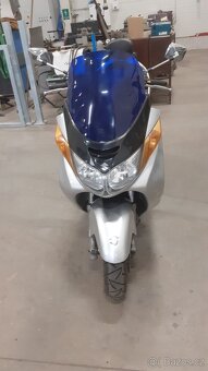 Prodám motocykl – skútr značky Suzuki Burgman 400 - 4