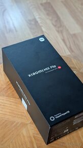 Xiaomi Mix Flip - 4