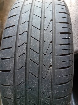 Prodám Sadu pneu 215/65/17 Hankook Letni - 4