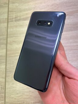 Samsung Galaxy S10e 128GB G970f Černý - 4