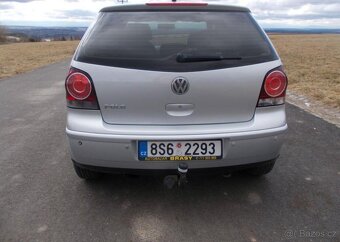 Volkswagen Polo 1,2 60 000KM tažné, benzín manuál 40 kw - 4