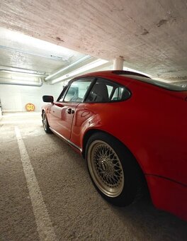 Porsche 911 Carrera Coupe - 4