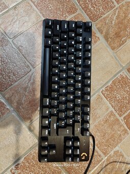 Herní set - Logitech mech. klávesnice + myš - 4