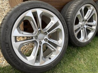 AUDi orig. Q3  5x112  8j x19 ET 36  255 40 R19 - 4