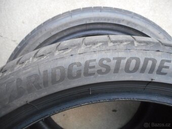 225/40R18 92Y - 4