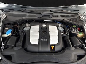 Touareg  5 l V10 - 4