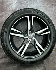 Alu kola Volvo V90CC / XC40 235/50R19 DOT23 - 4