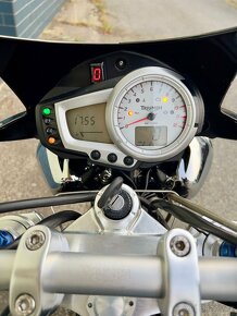 Triumph speed triple 1050 - 4