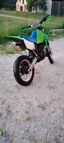 Kawasaki KLR 250 - 4